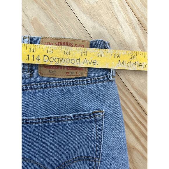 Levi's 501 Men's Button-Fly Jeans, 38x30 - Picture 4 of 5